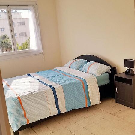 Appartement F3 Avec Balcon Perpignano Esterno foto