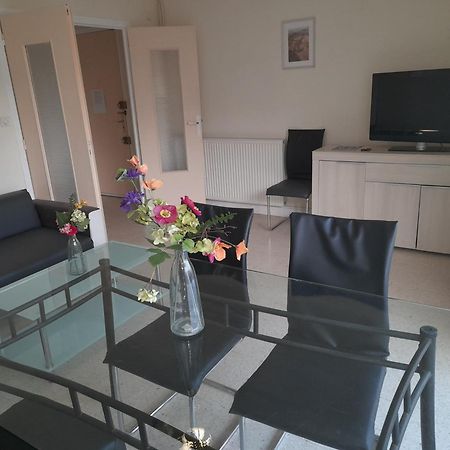 Appartement F3 Avec Balcon Perpignano Esterno foto