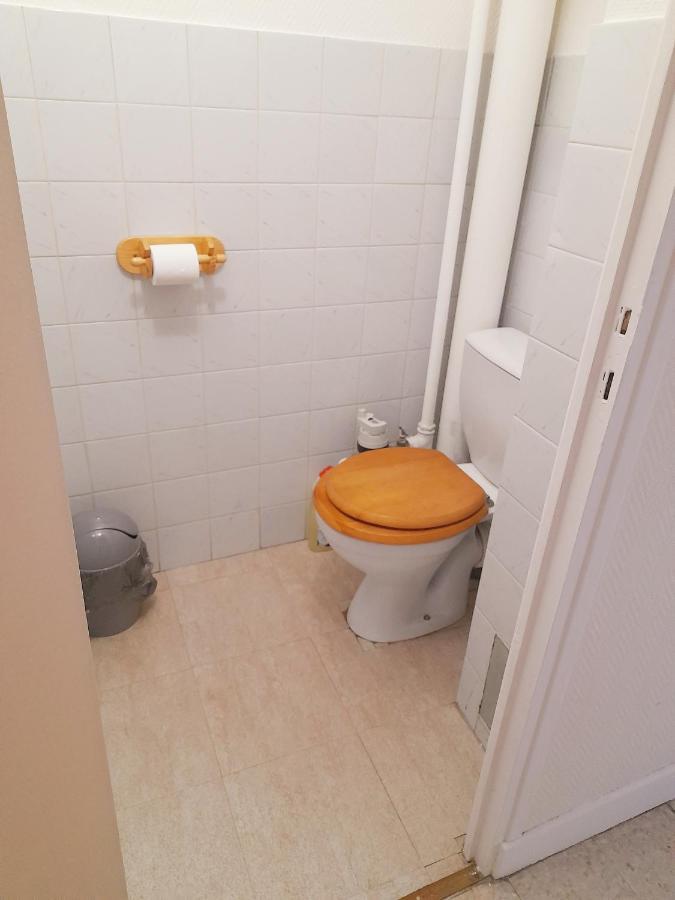 Appartement F3 Avec Balcon Perpignano Esterno foto